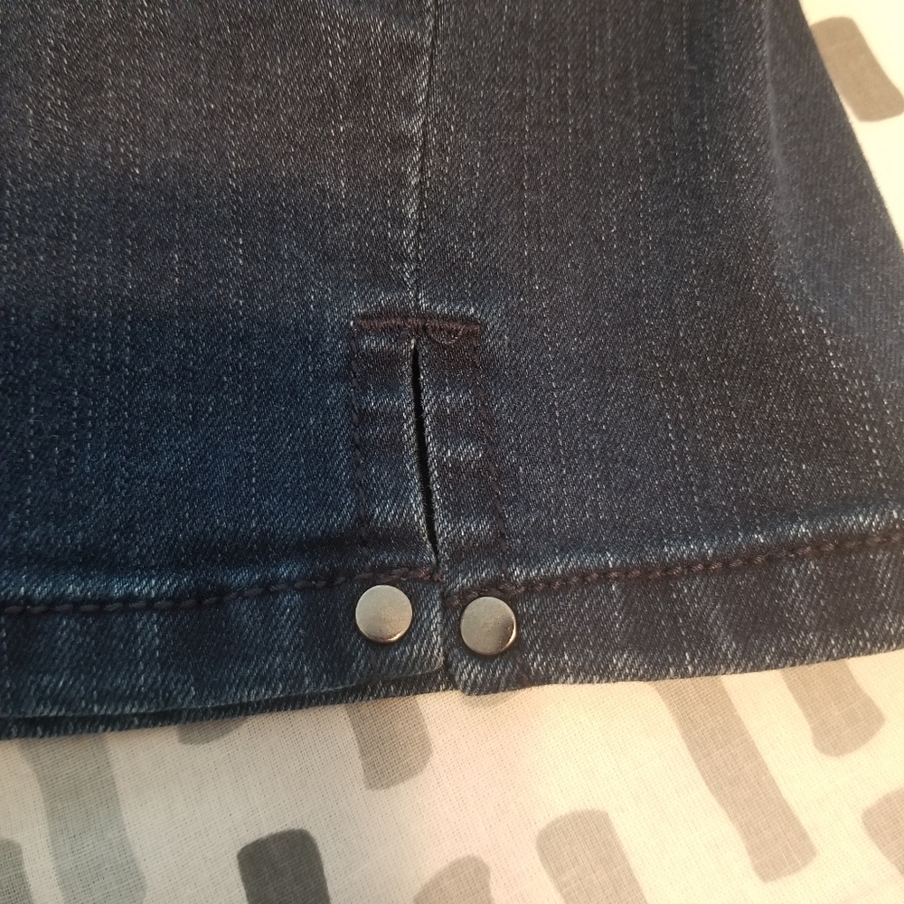 Jean capris - Picture 6 of 6